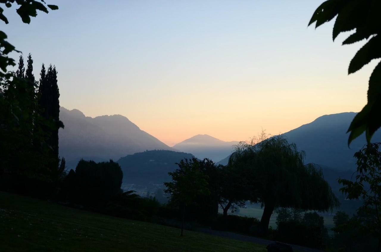 Le Chalet Des Pyrenees St Savin Saint-Savin (Hautes-Pyrenees) Exterior foto